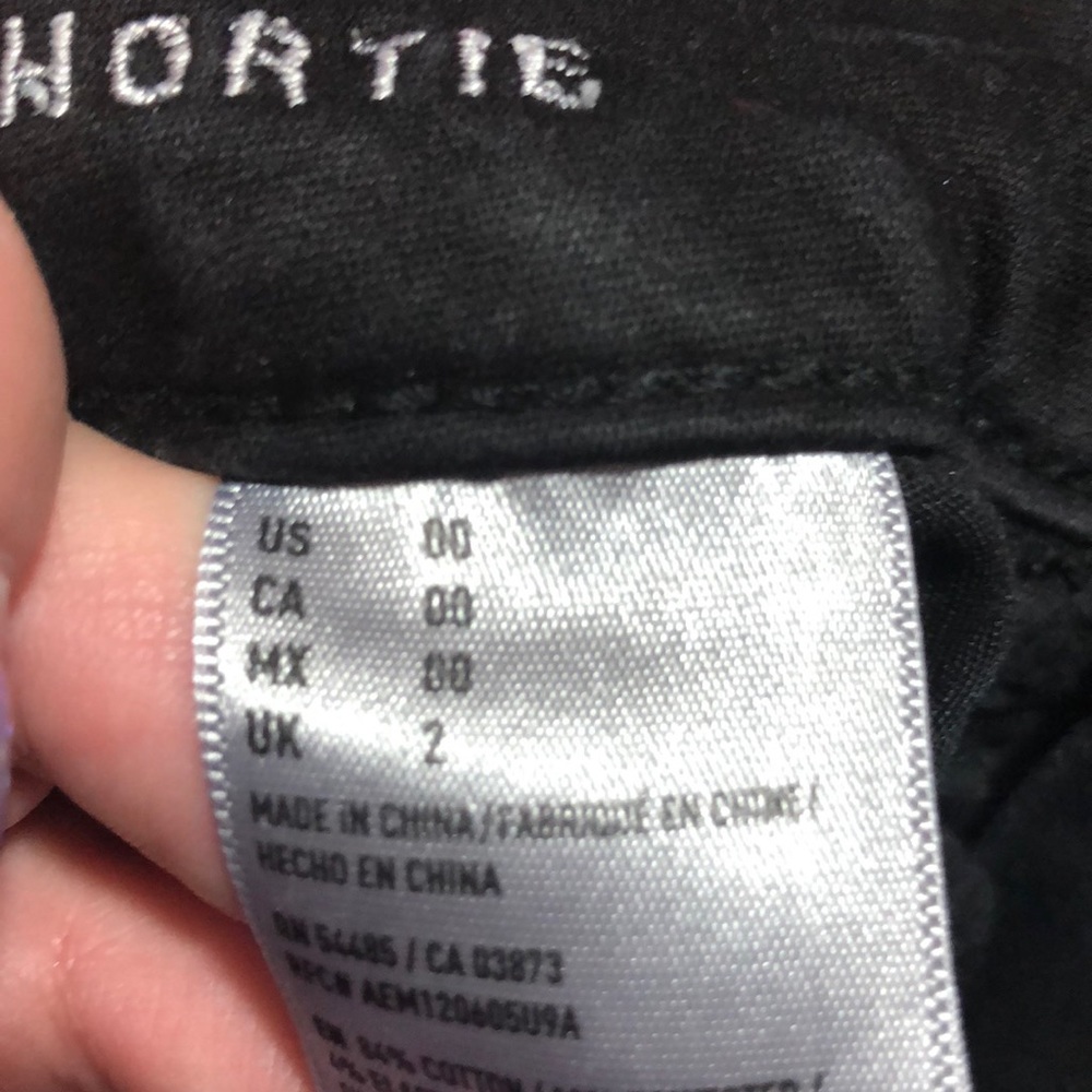 Shorts - Picture 5 of 5